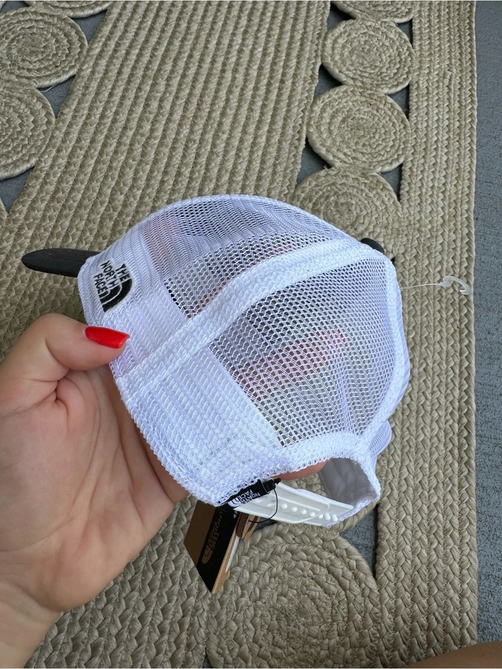 NWT The North Face Trucker Hat Cap Black White Lift Aircraft Mesh Snapback